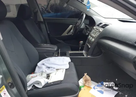 2007 Toyota Camry Se z USA, uszkodzony, nr VIN 4T1BE46K37U637392